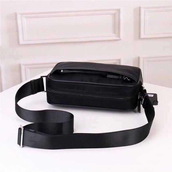

fashion new waterproof canvas female leather crossbody bag shoulder wild lightweight wholesale bag classic with camera capacity large b glqo