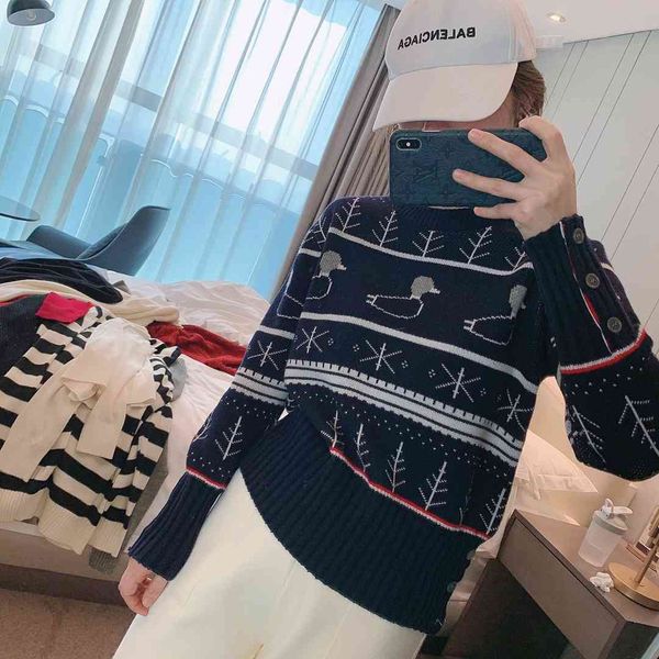 

duck sweater 5306 christmas series color matching atmosphere ~ good texture wool rabbit hair soft waxy warmth, White