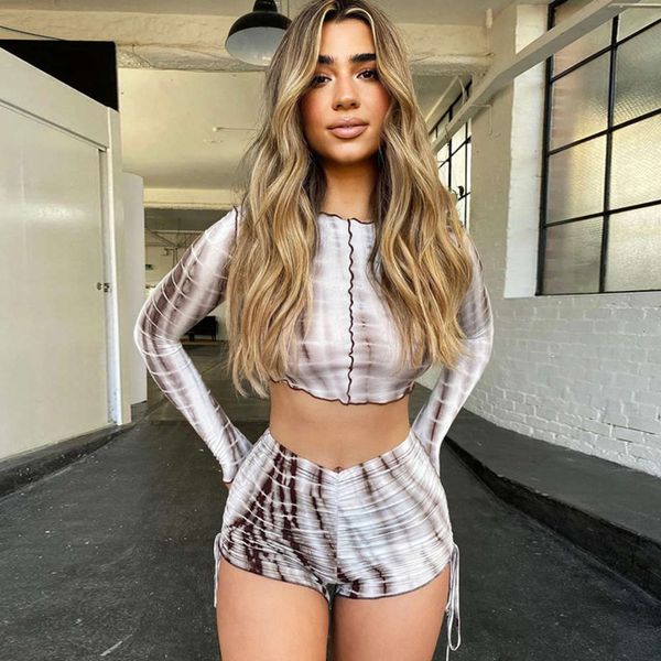 

2020ins autumn women's new long sve round neck printed t-shirt high waist buttocks shorts casual suit, White