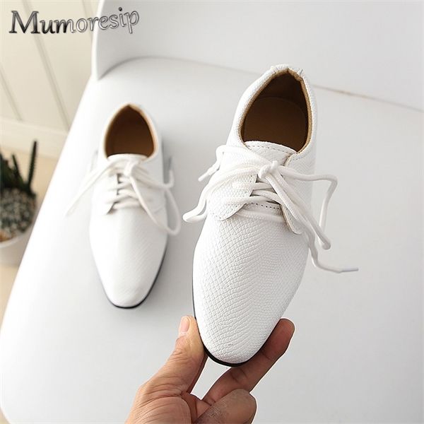 

mumoresip children's shoes kids shoes for boys casual leather flats with shoelace fashion soft for wedding party show british x0703, Black;red