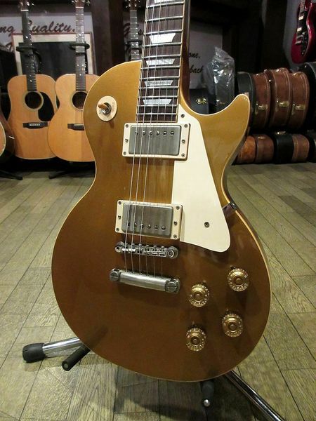 

30th anniversary les standard gold guitar