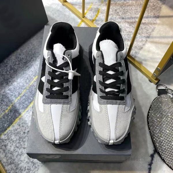 

classic series of casual shoes with comfortable flat bottom color matching sports for men and women with the same paragraph go out jogging, Black