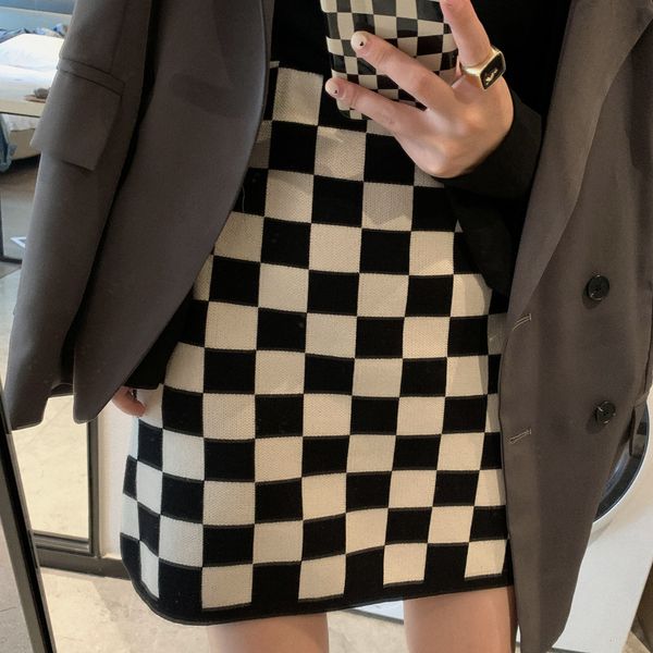 

skirts fashionable checkerboard knitted in autumn and winter 2021 high waist a-shaped slim fit skirt for women, Black