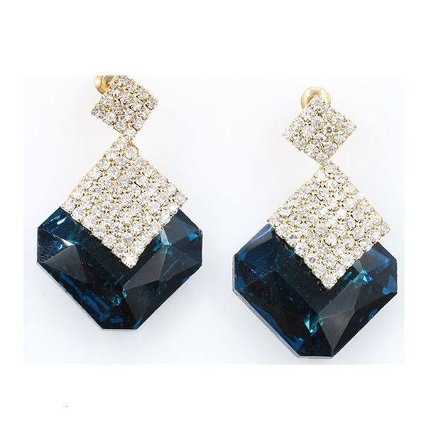 

fashion crystal with diamond earrings and exquisite earrings, Golden