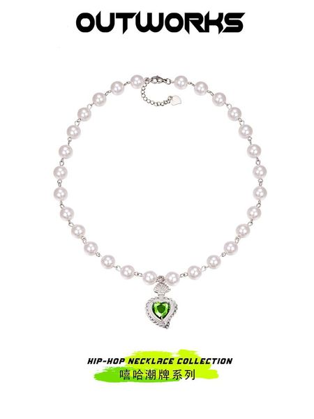 

chokers outworks 2021 radiant heart love pearl gems creative fashion hip hop clavicle personality necklace for women men girl jewelry, Golden;silver