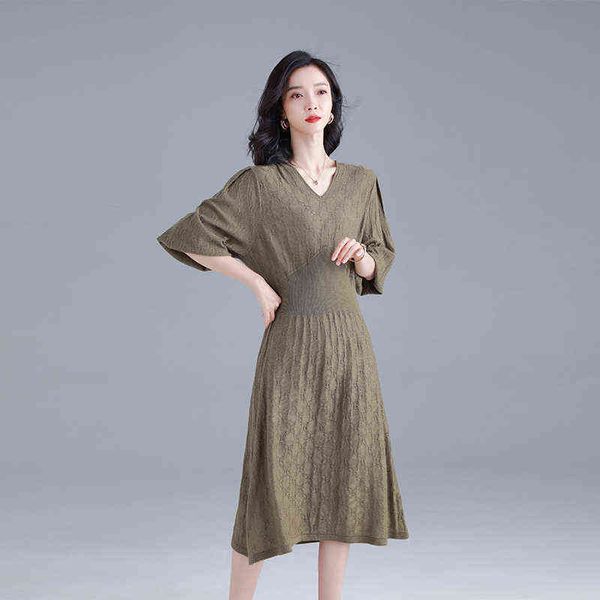 

casual dresses autumn women's 2022 backing pullover celebrity lantern sleeve half high collar plaid knitting, Black;gray
