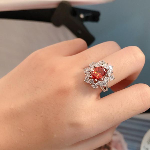 

wedding rings luxury snowflake inlay oval red cubic zirconia elegant jewelry for women party fashion christmas gifts, Slivery;golden