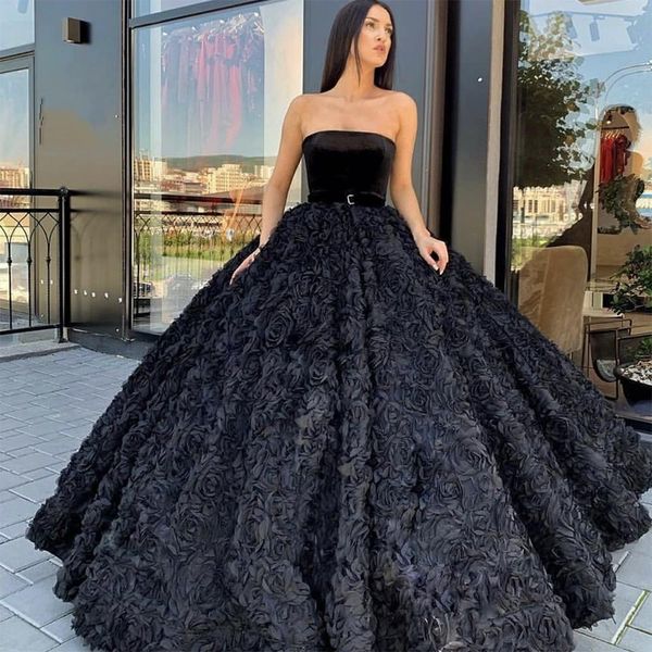 Dubai Arabische schwarze Quinceanera-Kleider 3D-Rosenblumen trägerloses Kleid für besondere Anlässe 2k21 Schwarze Mädchen formelle Abendparty-Kleider tragen