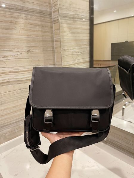 

ladies brand shoulder bag luxurys designers 2021 printing father handbag fashion handbags waterproof bags cossbody letter artwork with zero