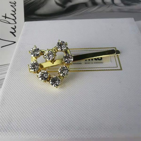 

70% off miao family's new french love diamond hairpin, heart-shaped clip, fashionable and sweet temperament, curved gold-plated hair, Golden;silver