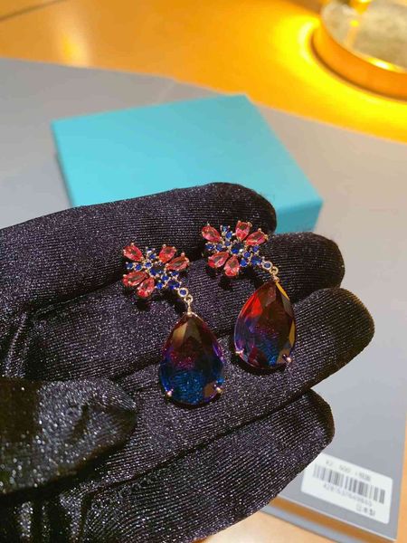 

stud earrings t family caibao gradient with s925 silver ear nails, Golden;silver
