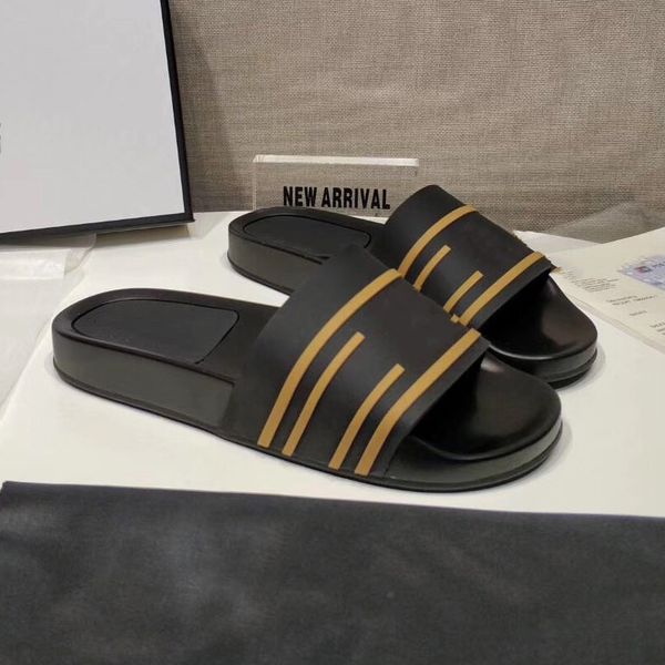 

2021s new paris c brand rubber slipper women pvc flat heels sliders non-slip lining beach sandals home slippers luxurys designers shoes, Black