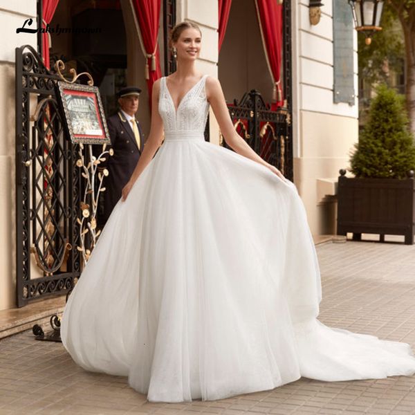 

new robe de mariee 2021 backless lace applique beach wedding es plus size bridal gown esxv, White