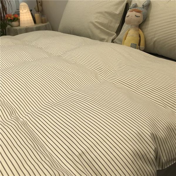 

bedding sets ins 4 times contracted stripe cotton nordic m1.8 1.5 meters quilt cover sheets on the bed gray texture