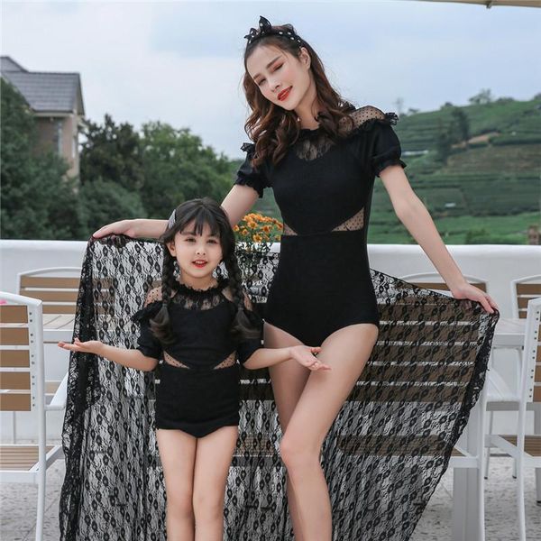 

2021 family swimsuits women one piece swimwear kids korean ladies bathing suits girls mother and daughter children spareo beach
