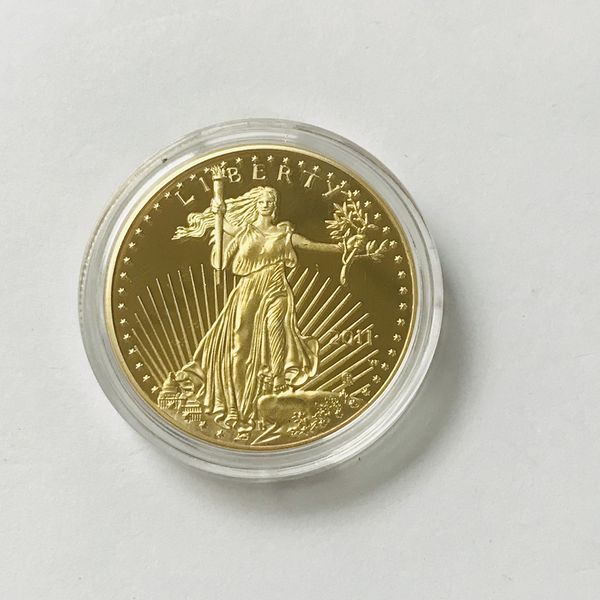 10 шт. Non Magneitc Freedom 2011 Badge Real Gold Plated Liberty Eagle Statue 32,6 мм Коллекционные Украшения Дома Памятная Монета