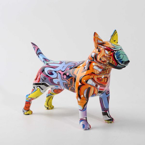 Arte colorato creativo Bull terrier piccolo cane in resina inglese artigianato decorazione della casa colore moderno semplice ufficio desktop artigianato 210804