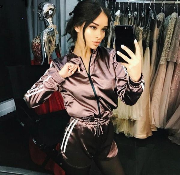 

new women sportswear fitness two pieces sets 2021 autumn sleeve zipper sweatshirts and sport shorts suits, Gray