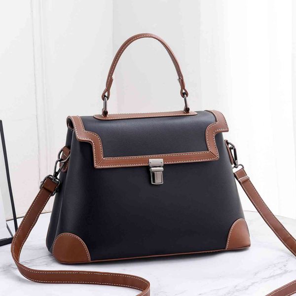 

bag women's 2021 portable bag korean postman's splicing single shoulder, Black;red