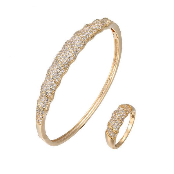 

cibo europe and the united states sell high-end suit ms hand twist copper inlay zircon bracelets quality ring q0717, Black