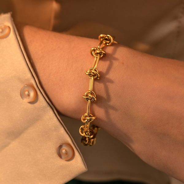

stainless steel 18k gold plated knotted chain bracelet fashion jewelry for women men hip hop twisted link bracelets, Golden;silver