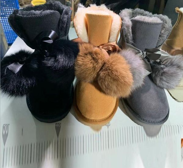 

2021 classic design girl women plush sheepskin snow boots short snow boots fur integra ted keep warm boots shoes, Black