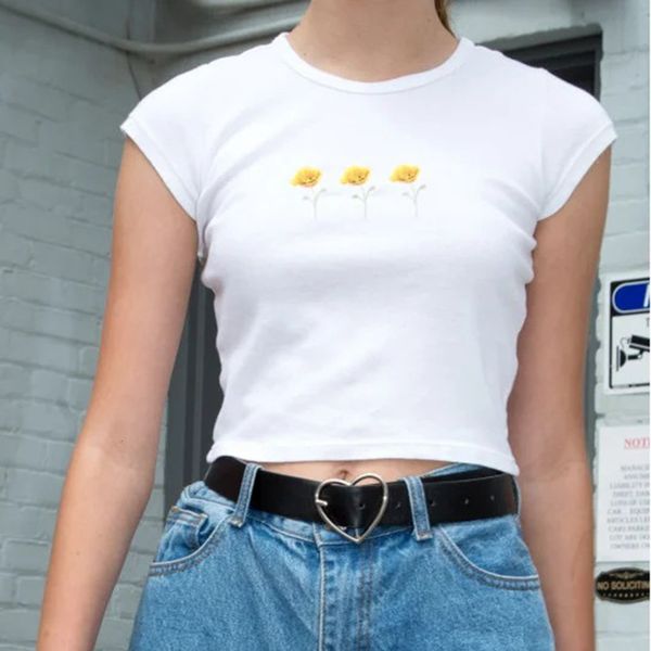 

2021 vintage floral embroidery new summer short sleeve harajuku crop chic streetwear casual women t shirt m51m, White