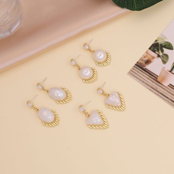 

factory wholesale baroque style long pearl simple and fashionable, versatile, love earrings, female e332 party gift