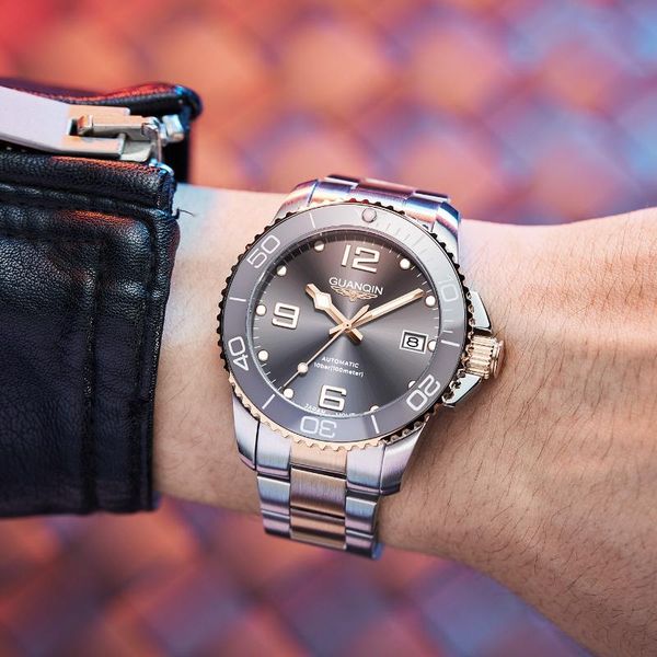 

wristwatches guanqin, Slivery;brown