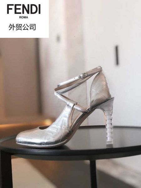 

mules men sandals designer pumps luxury slippers women slides high loafers heels ballerinas sneakers dress shoes 2085, Black;white