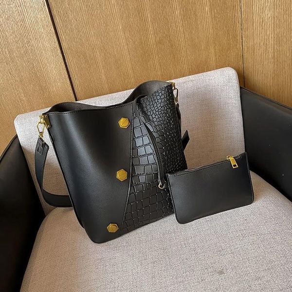 

crocodile vintage designer shoulder leather new female 2021 fashion purses lady handbag bag bucket bags luxury y2k chic bag oxvwa, Red;black