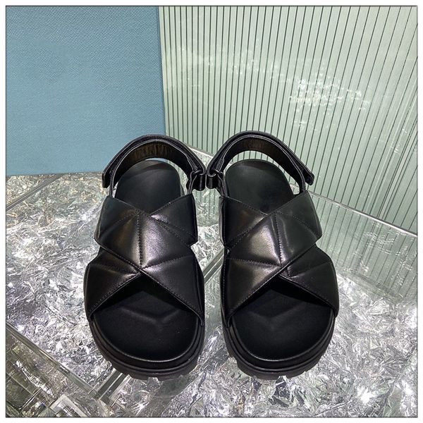 

2021ss designer summer sandals fashion trend women outdoor indoor flat flip flops leather female women shoes ladies slippers white black siz