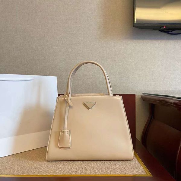 

ladies apricot leather handbag fashion elegant simple totes shopping travel portable duffle bag