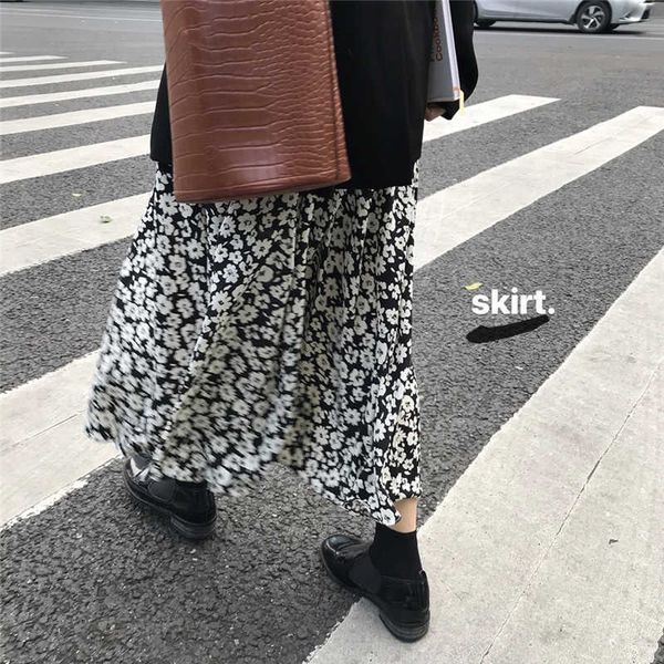 

skirts vintage floral black daisy pleated chiffon long spring women korean streetwear drawstring elastic waist midi skirt nz2t