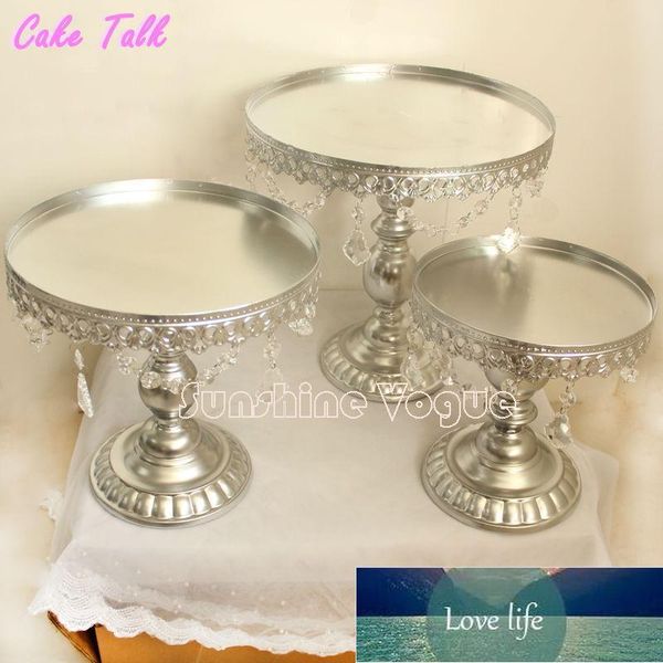 Metall-Eisen-Silber-Tortenständer-Set 8''/10''/12'' Anhänger Charm Kuchenzubehör Desserttablett Festiveeven Party Supplies Lieferant Neupreis