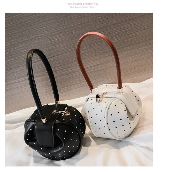 

female fashion design one shoulder bags foreign style handbag black white