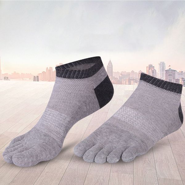 

summer men five-fingered anti-slip invisible cats mesh breathing sport teen short socks, Black