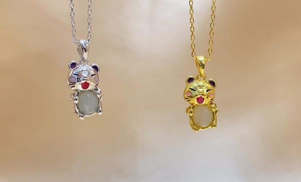 

s925 sterling silver natural hetian jade happy tiger pendant