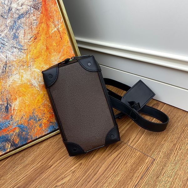 

series presbyopia black leather green zipper small werewolf embroidered box, mobile phone case, mobile phone sleeve, satchel m80222 bags
