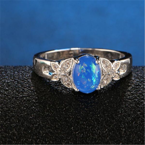 

wedding rings silver ring classic exquisite temperament female models with round inlaid opal stone zircon hand jewelry, Slivery;golden