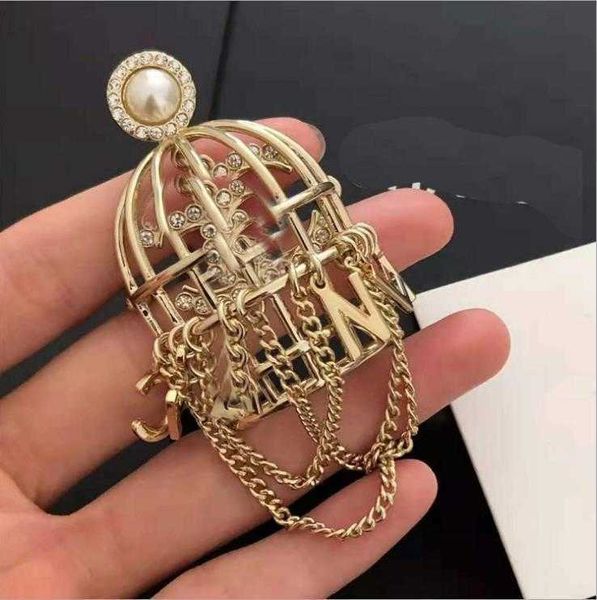 

new xiangjiajing double maintenance brooch female rhinestone pearl brooch, Silver