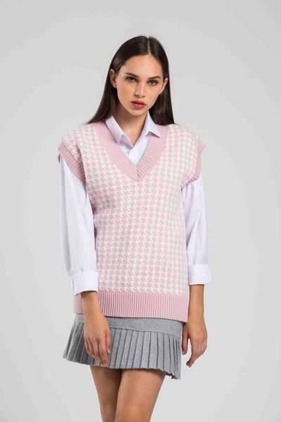 

women's herringbone v-neck large knitted sweater, women's wear., White;black