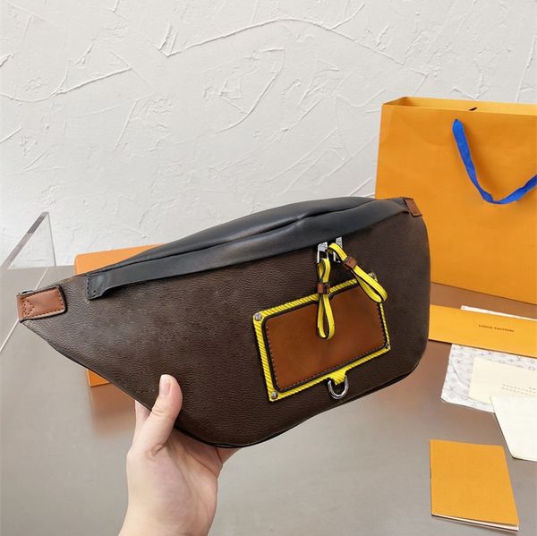 

designer bags classic old flower waist bag fashion men and women large chest handbags 4-color shoulder handbag