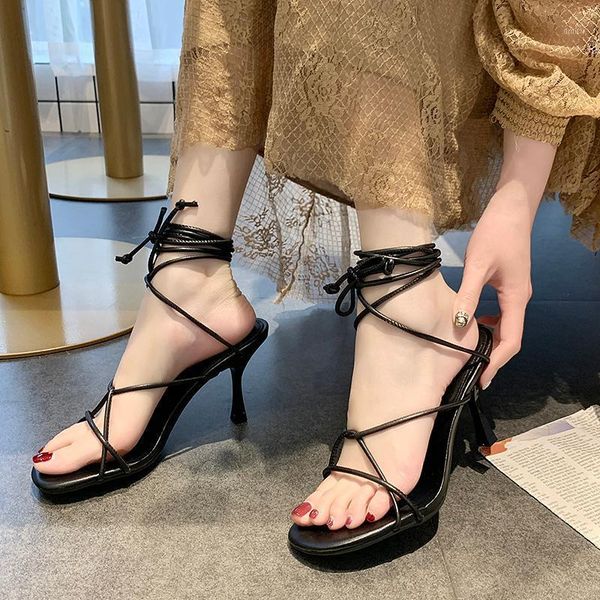 

dress shoes cross strap roman sandals female ins tide 2021 spring korean version of wild stiletto heel high-heeled, Black