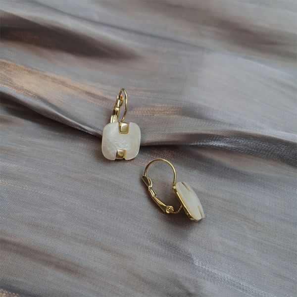 

korean square shell earrings women give gifts to customers and fan earrings, Golden
