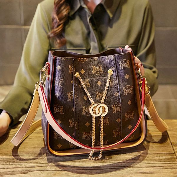 

handbag women's leather bag in hong kong 2021 fashion