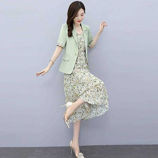 

2021 summer light suit floral suspender drs, Black;gray