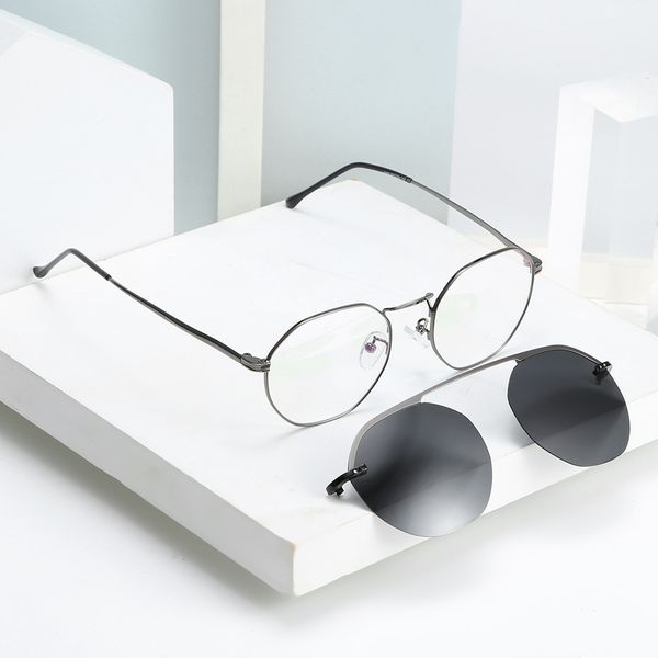 

s067 new flat mirror outer polarizing cover mirror fashion polarizing magnetic absorption sunglasses flat mirror can be equipped with, White;black