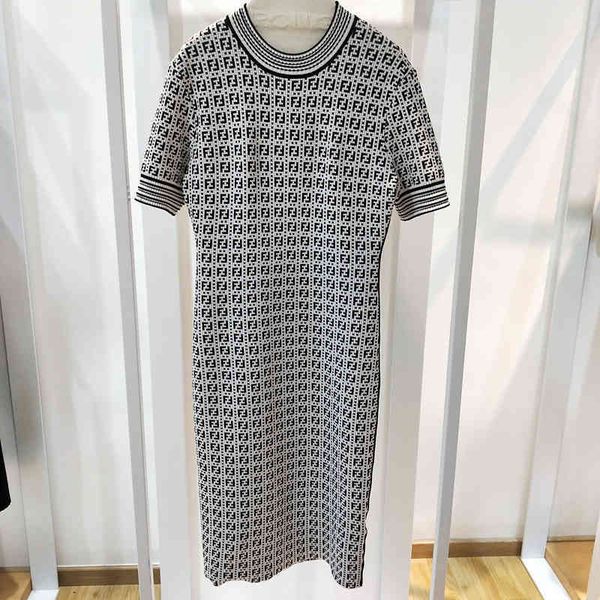 

summer dotted jacquard 5-color round neck short sleeve knitted dress, Black;white