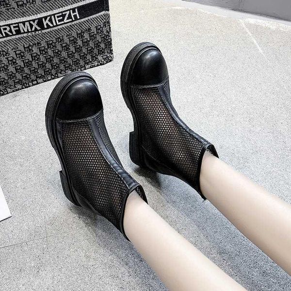 

sandals 2021 mesh women's summer breathable wild mother flat thick heel mid-heel shoes for women, Black